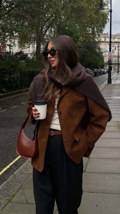 fall trends chocolate brown 4-min @fakerstrom