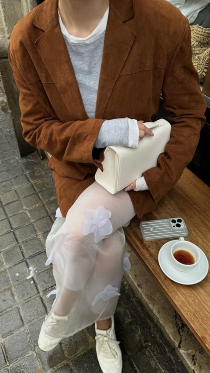 3.3. Feminine Flair - suede jacket-min @katieshaa