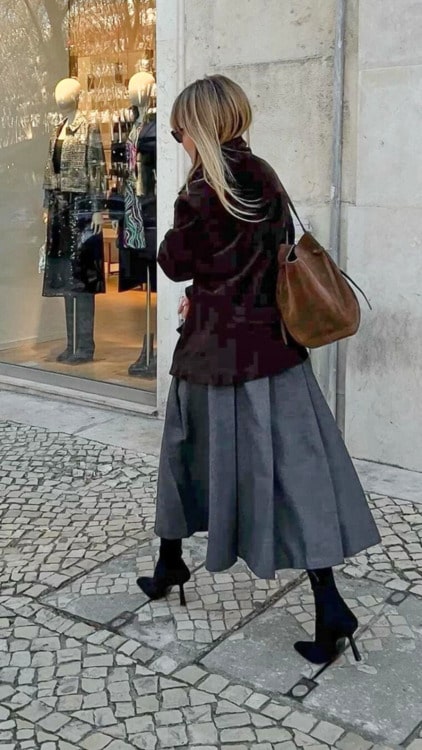 3.4. Feminine Flair - suede jacket-min @e.lenaro