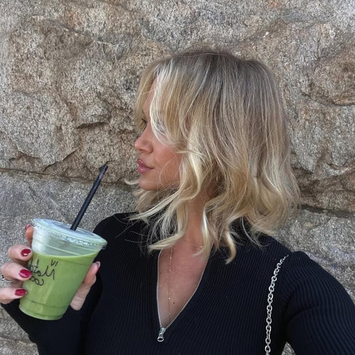 9.7-min @minimally_her